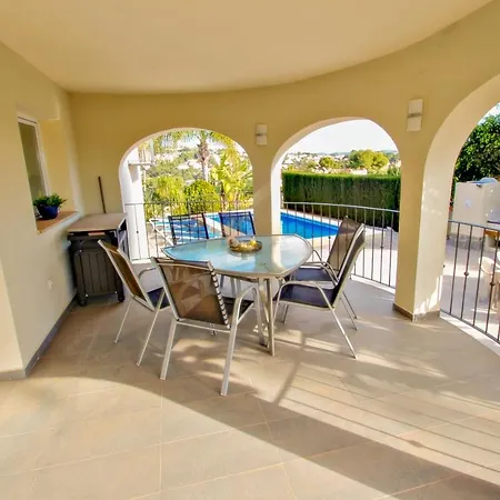 Villa Estrella - With Stunning Views And Private Pool In