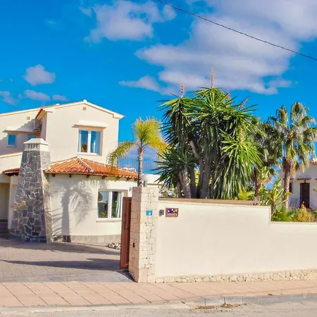 Villa Estrella - With Stunning Views And Private Pool In Benissa