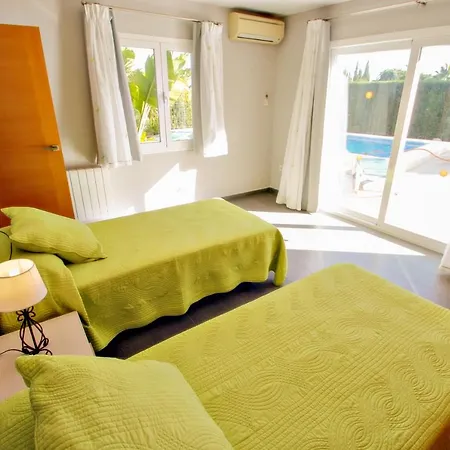 Villa Estrella - With Stunning Views And Private Pool In Benissa