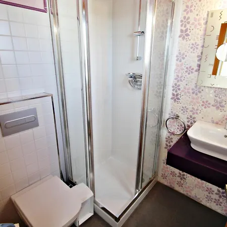 Estrella - With Stunning Views And Private Pool In *